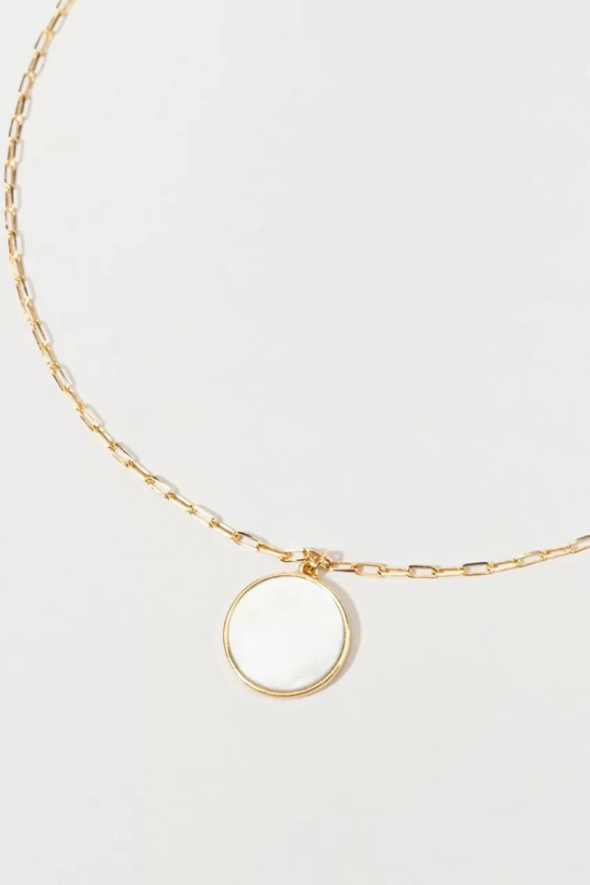 Francesca's Carolina Circle Pendant Necklace