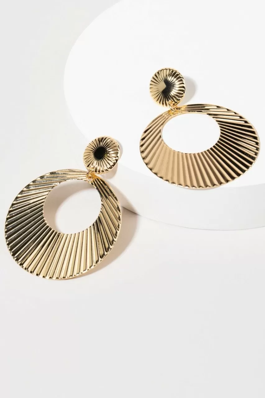 Francesca's Claribel Circle Earrings