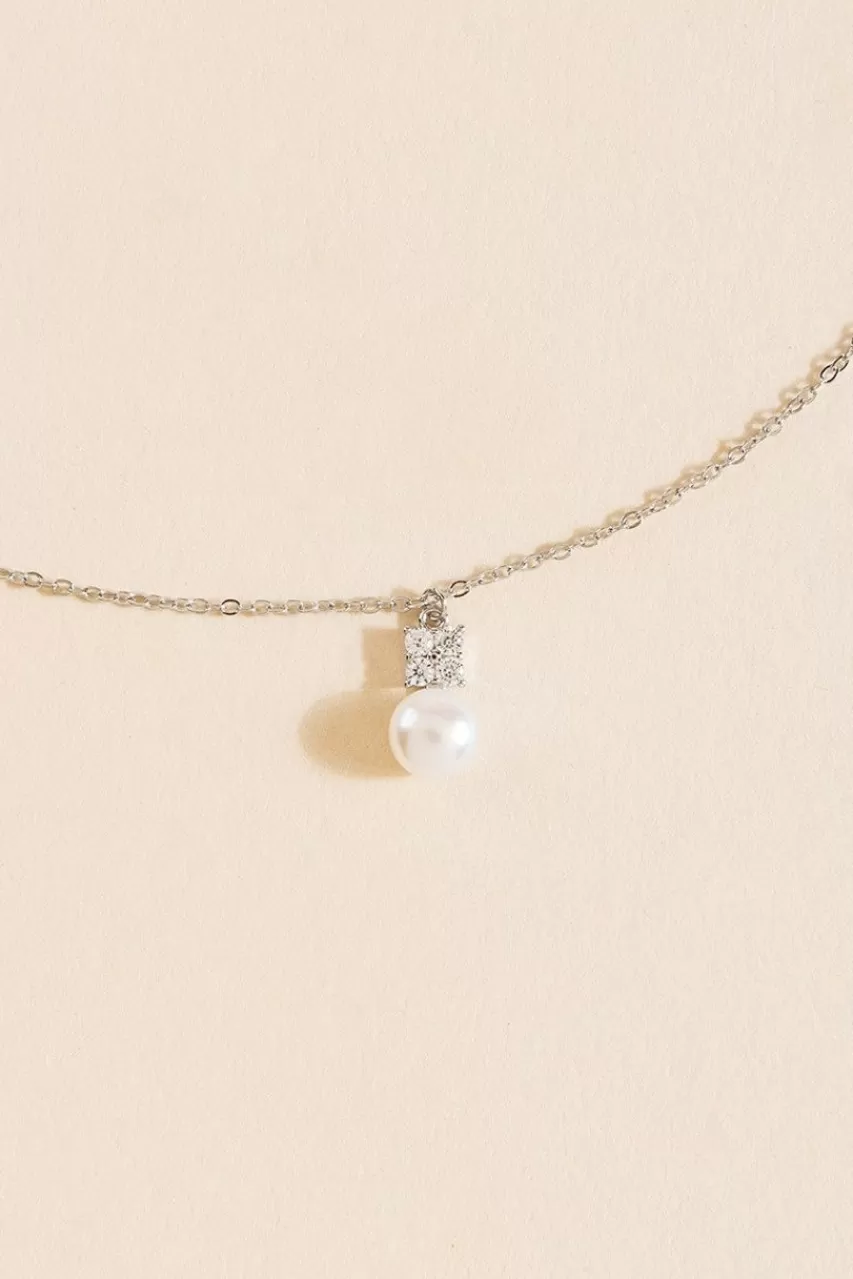 Francesca's Hannah Crystal Pendant Necklace