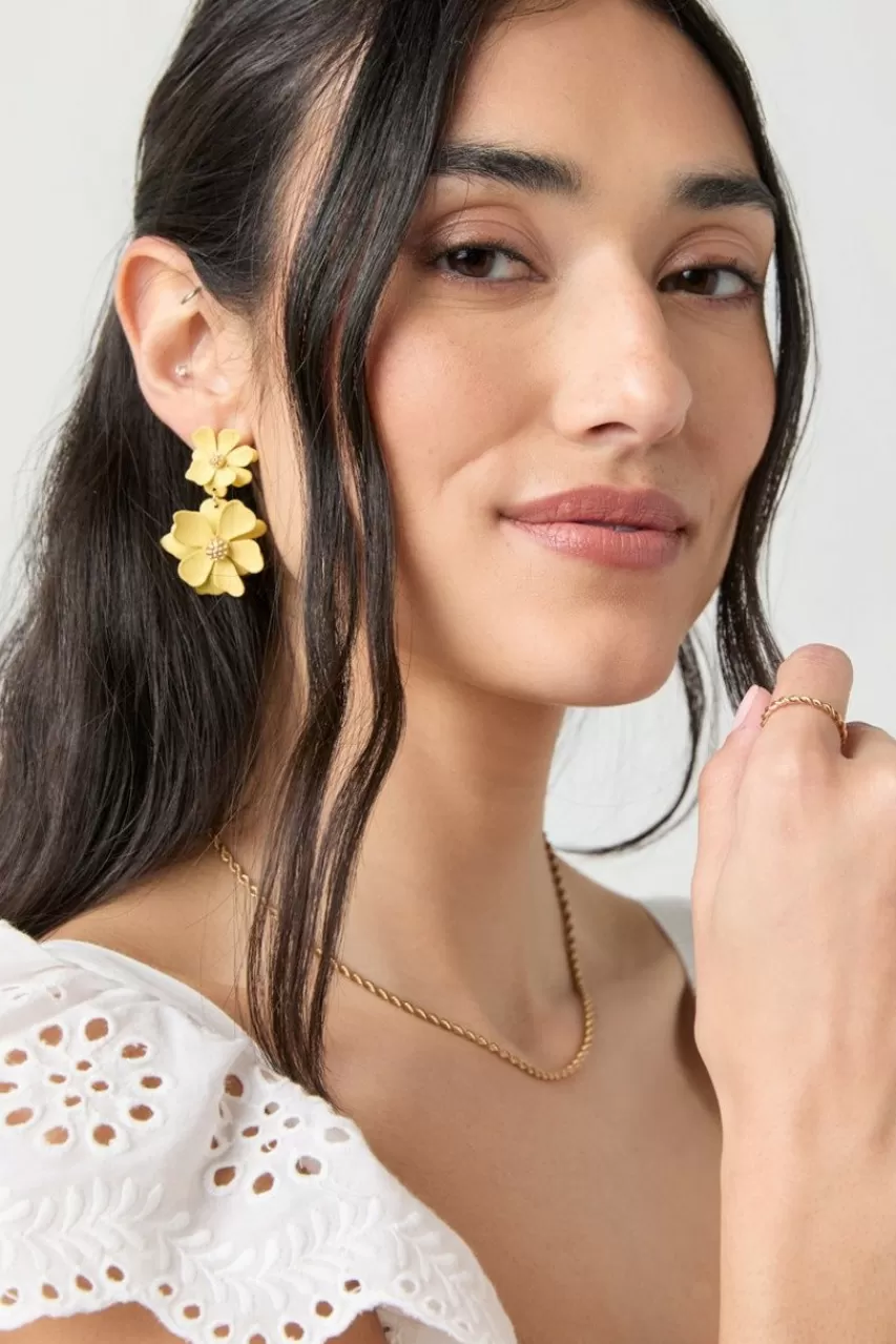 Francesca's Ines Epoxy Flower Earrings