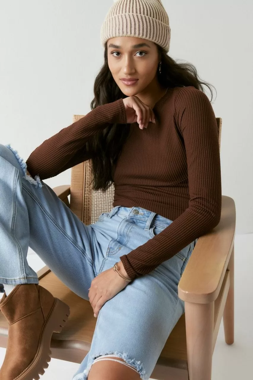 Francesca's Joanna Crew Neck Criss Cross Knit