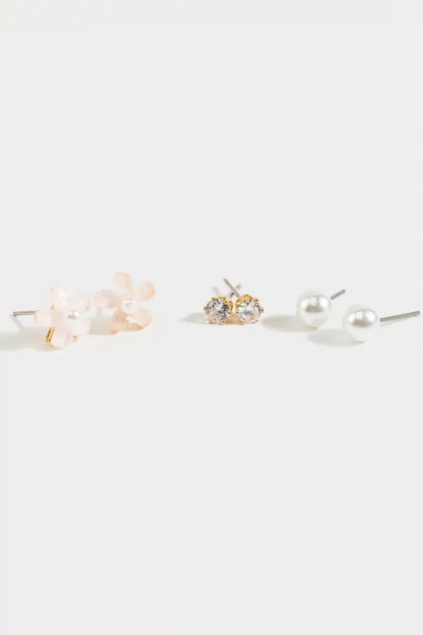 Francesca's Joelle Floral Pearl Stud Set