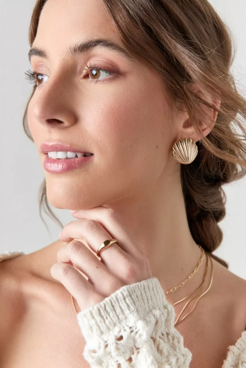 Francesca's Katy Large Seashell Hinge Earrings