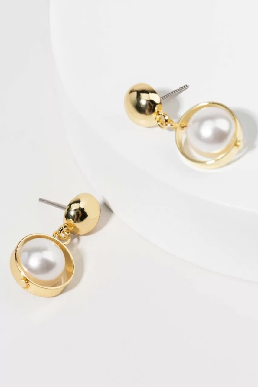 Francesca's Kendra In Circle Drop Earrings