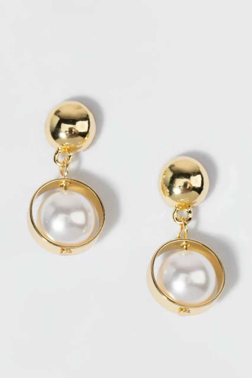 Francesca's Kendra In Circle Drop Earrings