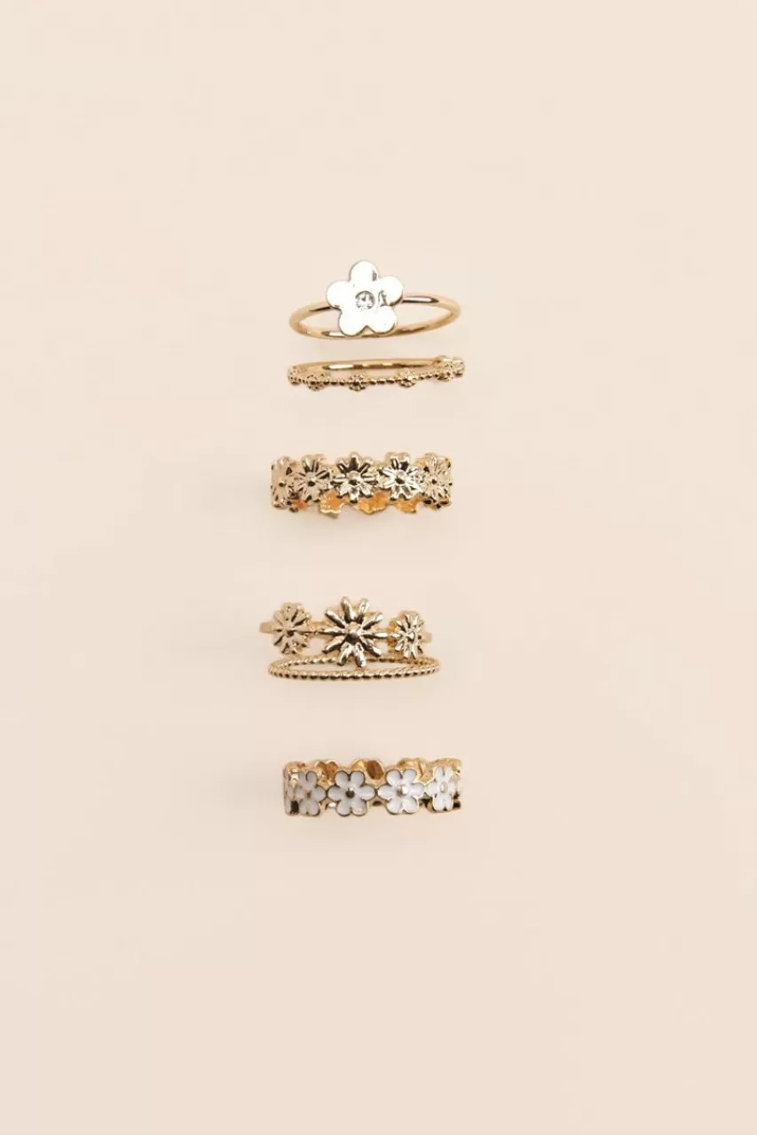 Francesca's Lizzy Flower Ring Set