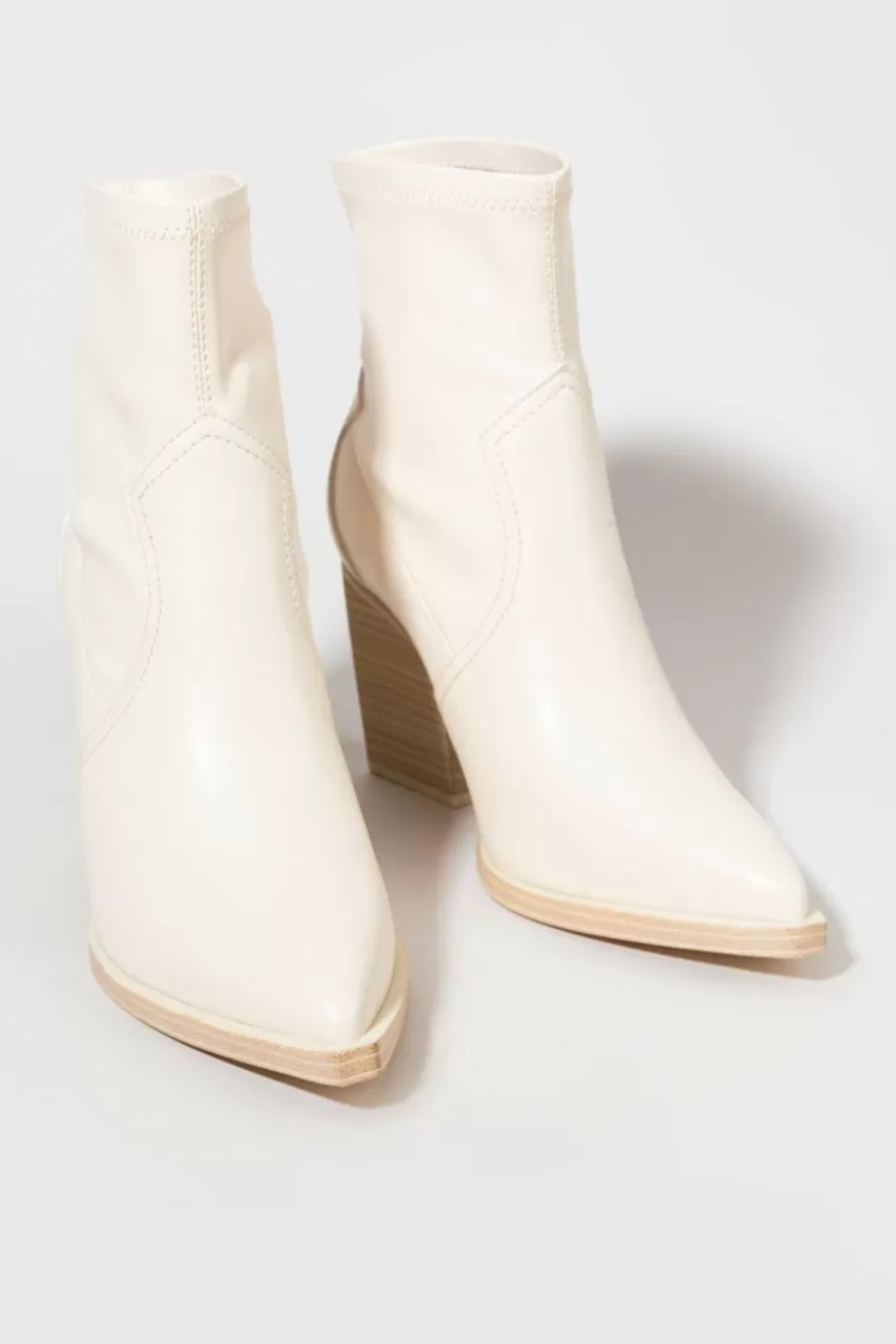 Francesca's Mia Rachell Low Western Boots