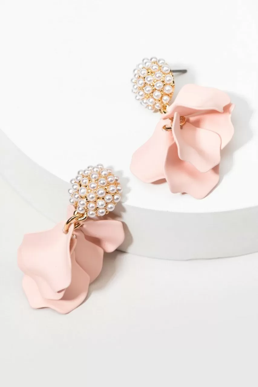 Francesca's Sue Petals And Pearl Earrings