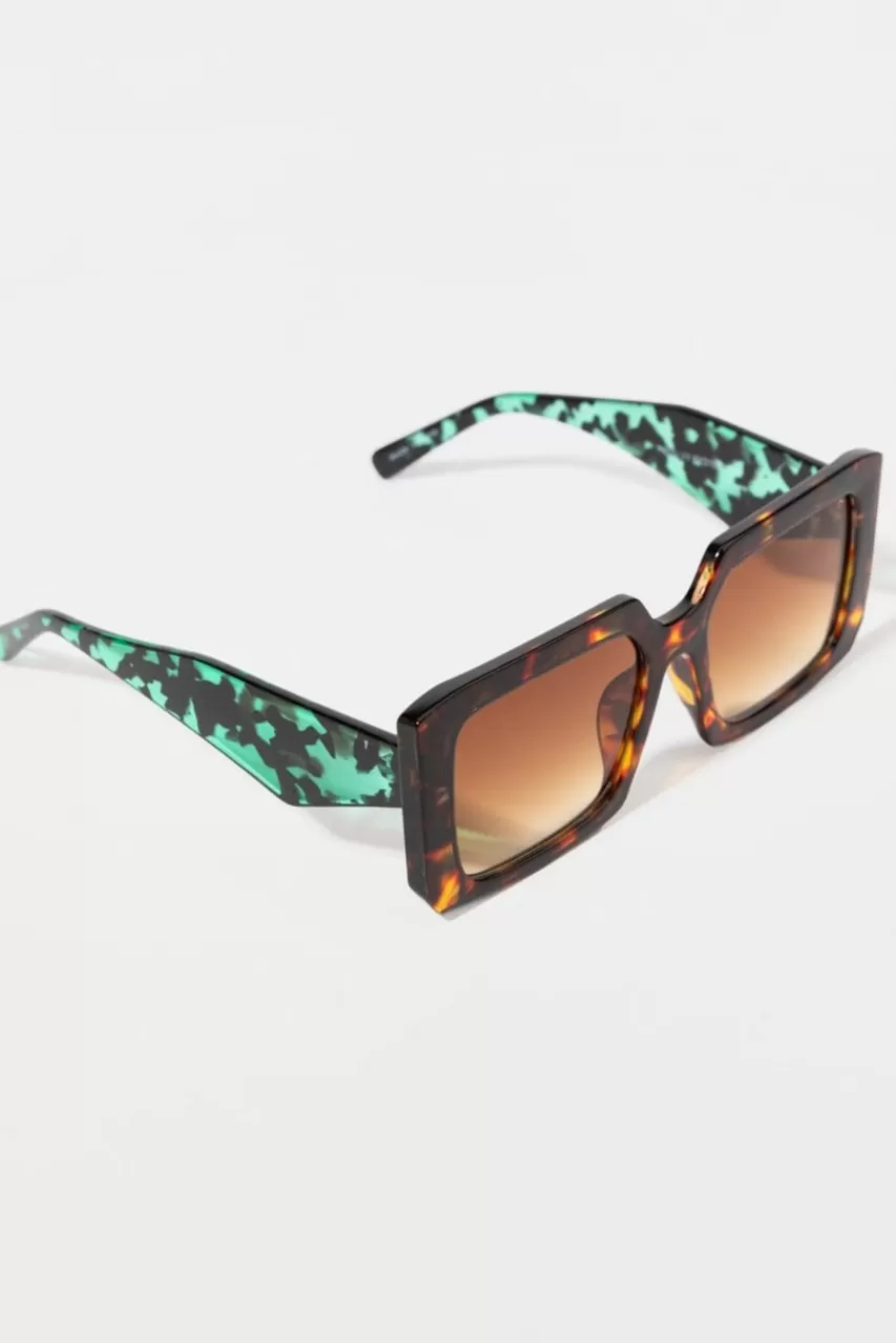 Francesca's Teresa Two Toned Oversized Sunglasses