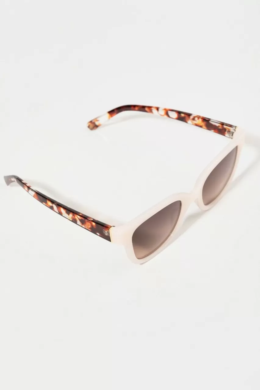 Francesca's Yaharia Round Sunglasses